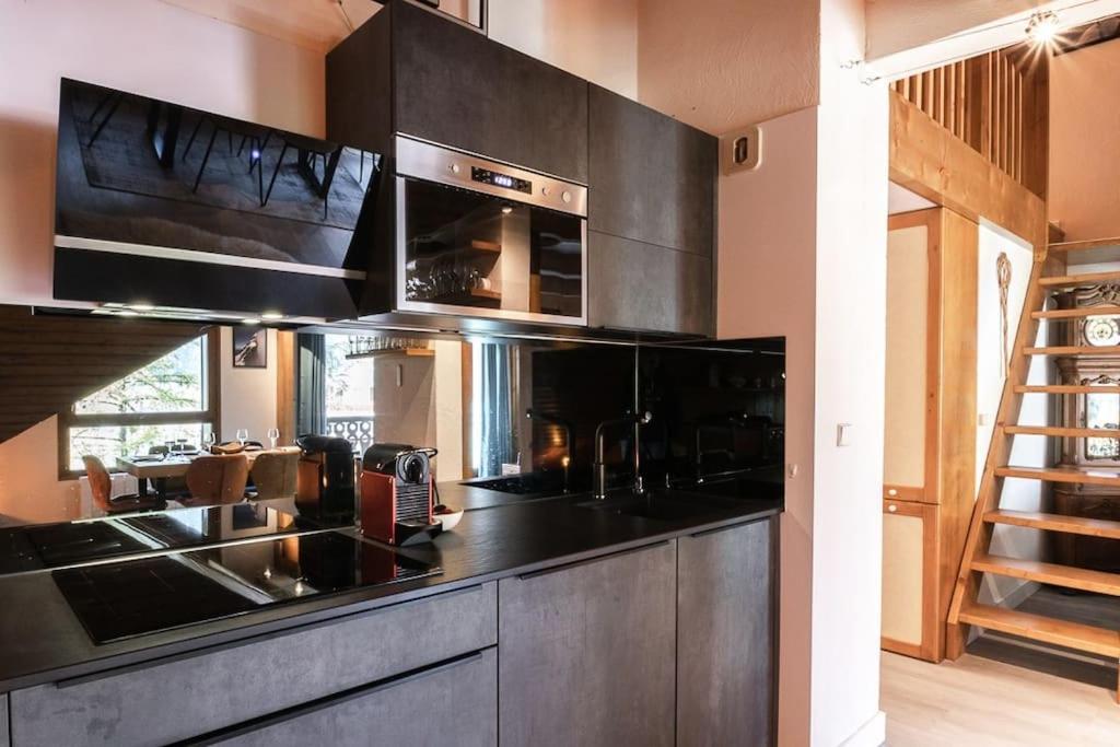 Bel Appartement Entier En Style Chalet A Chamonix Mont Blanc Exterior foto
