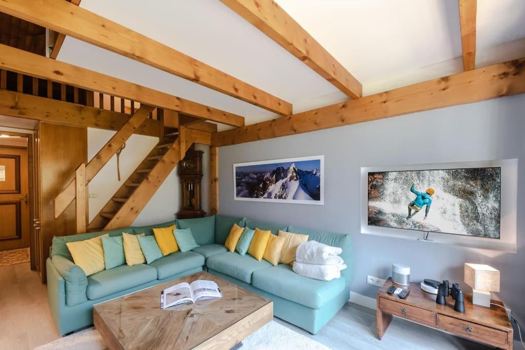 Bel Appartement Entier En Style Chalet A Chamonix Mont Blanc Exterior foto